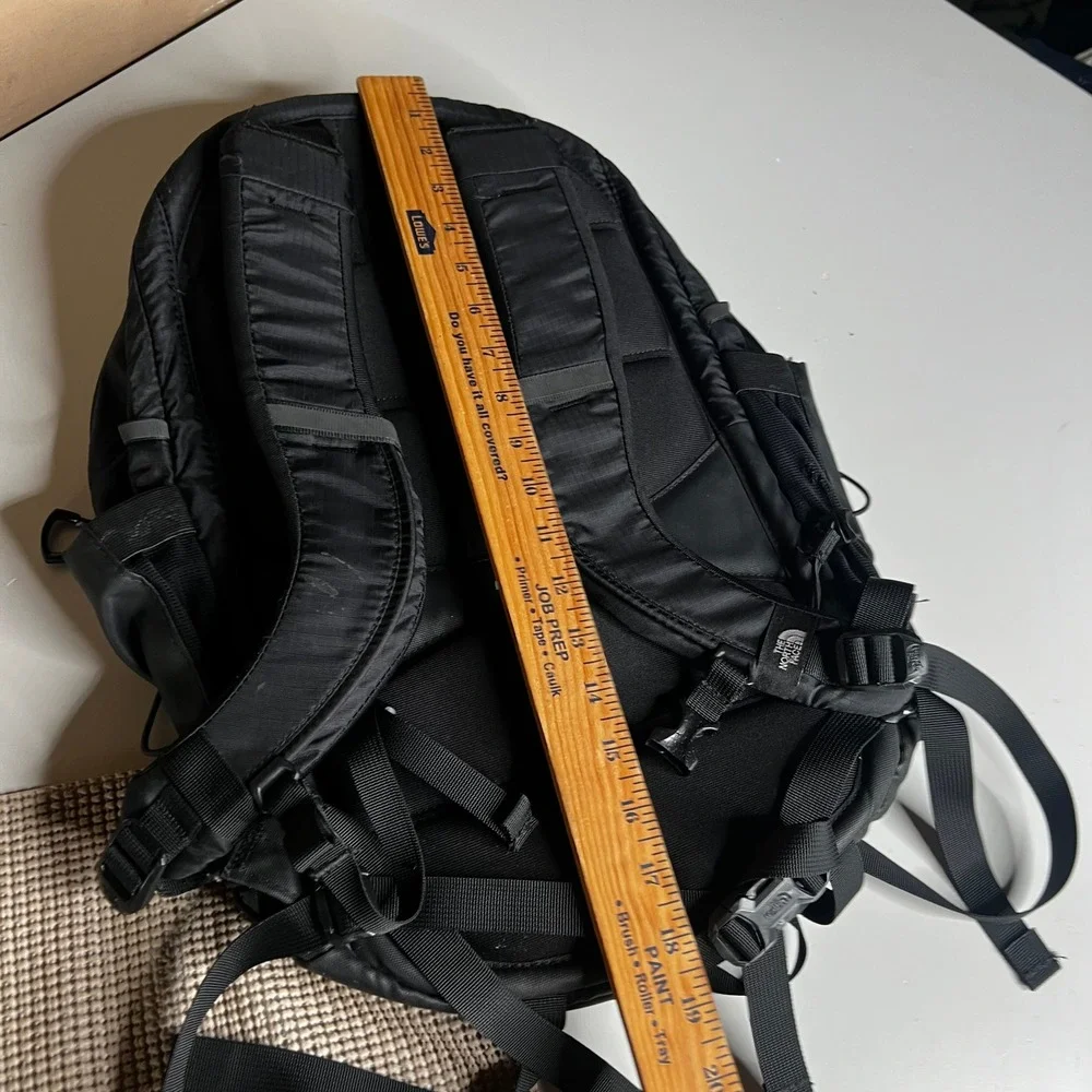 The North Face Borealis Backpack Black Red FlexVent Laptop Daypack Hiking Bag